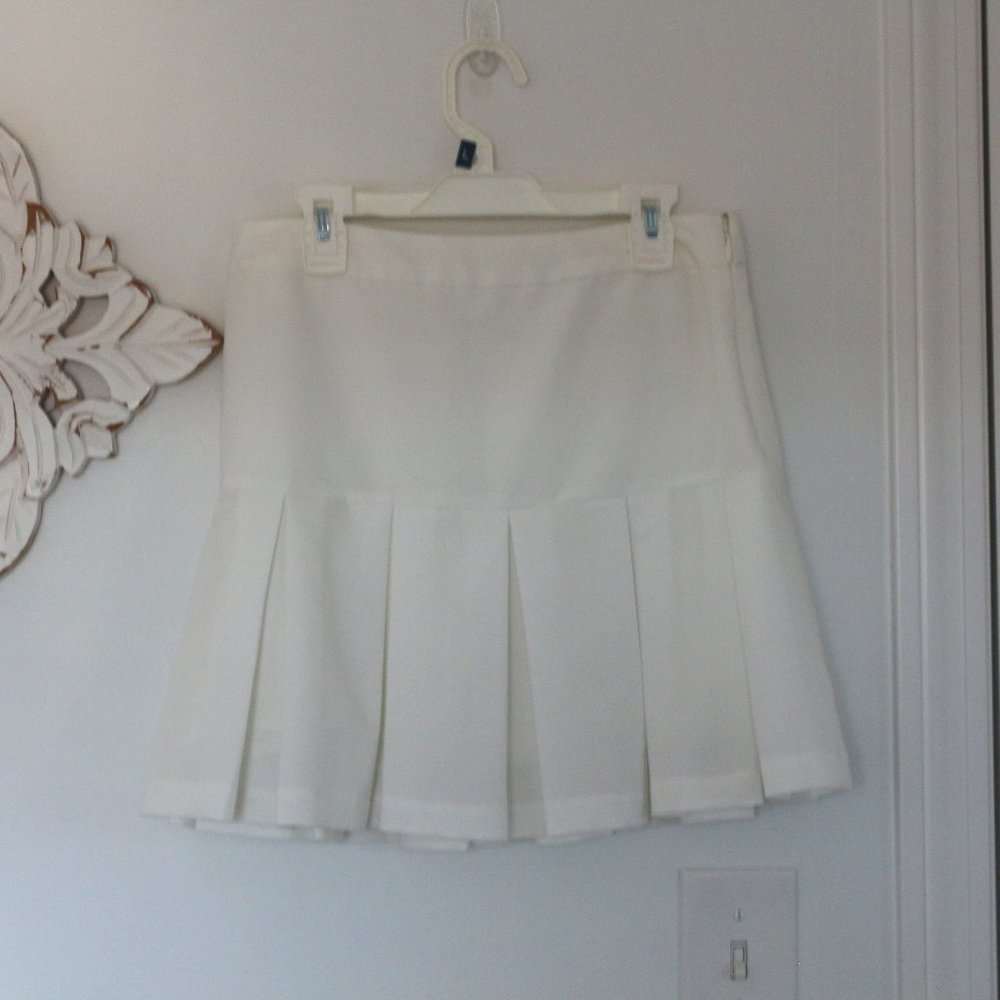 Glassons White Pleated Skirt